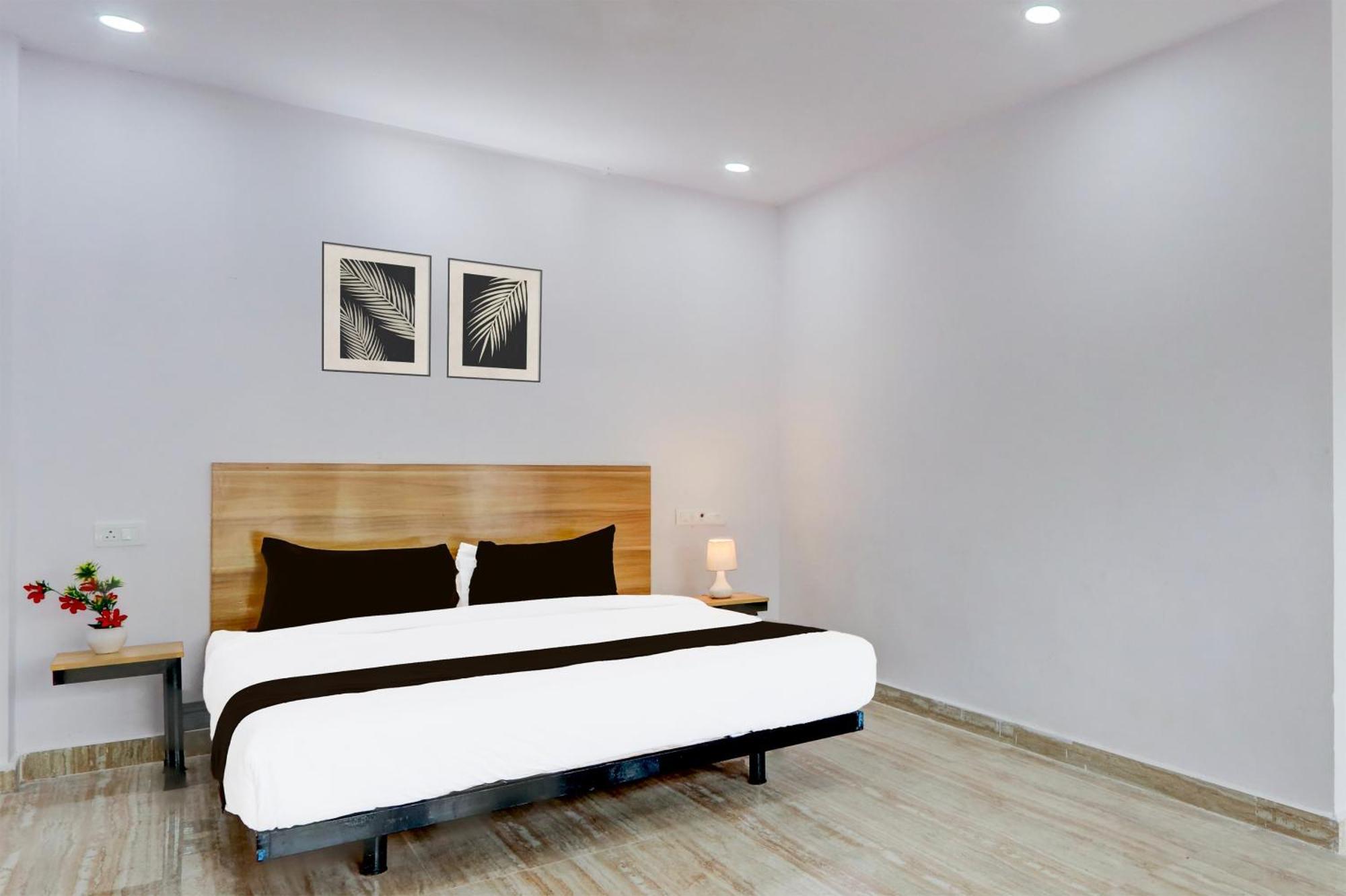 Hotel O Living Tree In ไฮเดอราบัด ภายนอก รูปภาพ