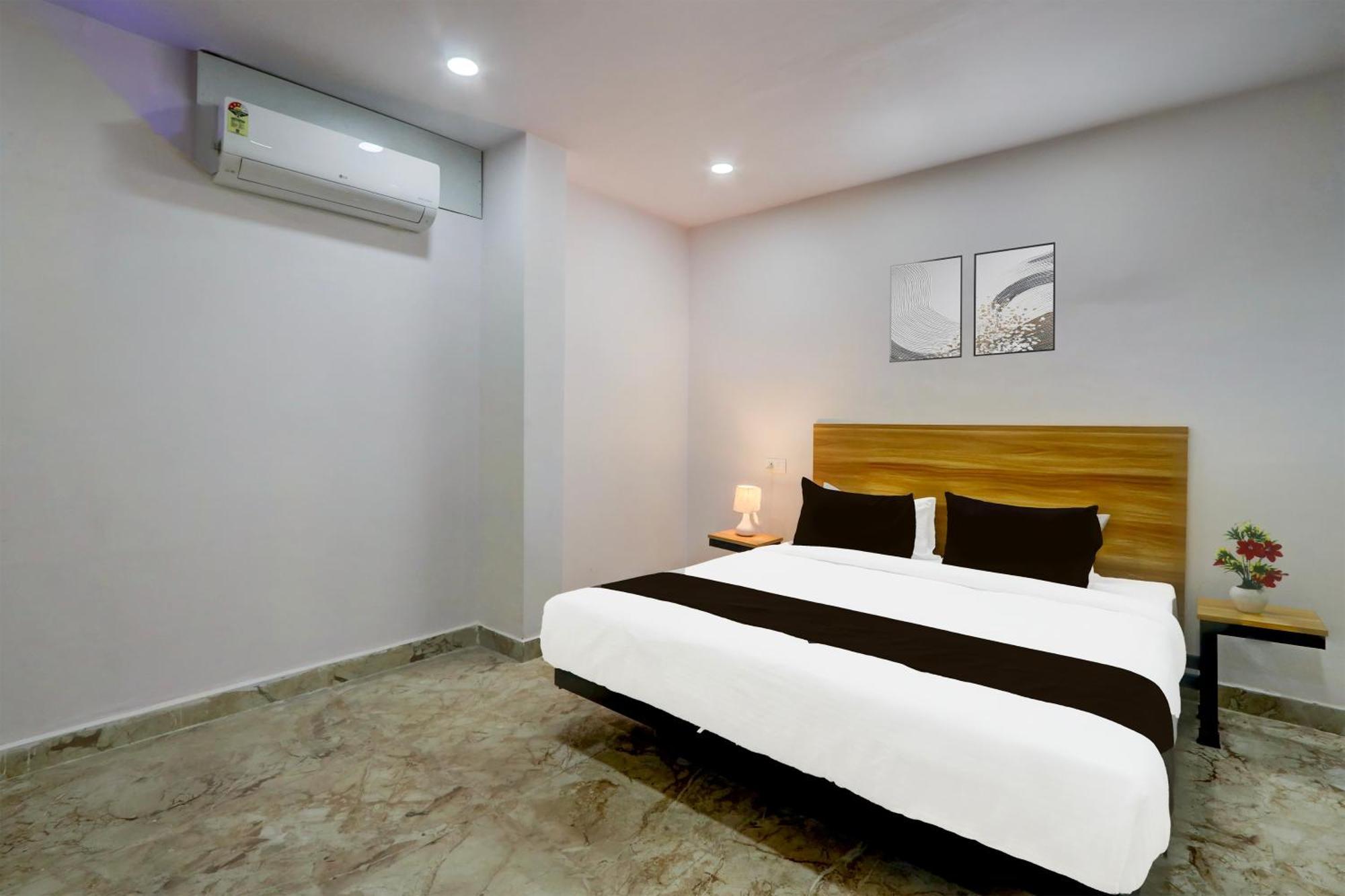 Hotel O Living Tree In ไฮเดอราบัด ภายนอก รูปภาพ