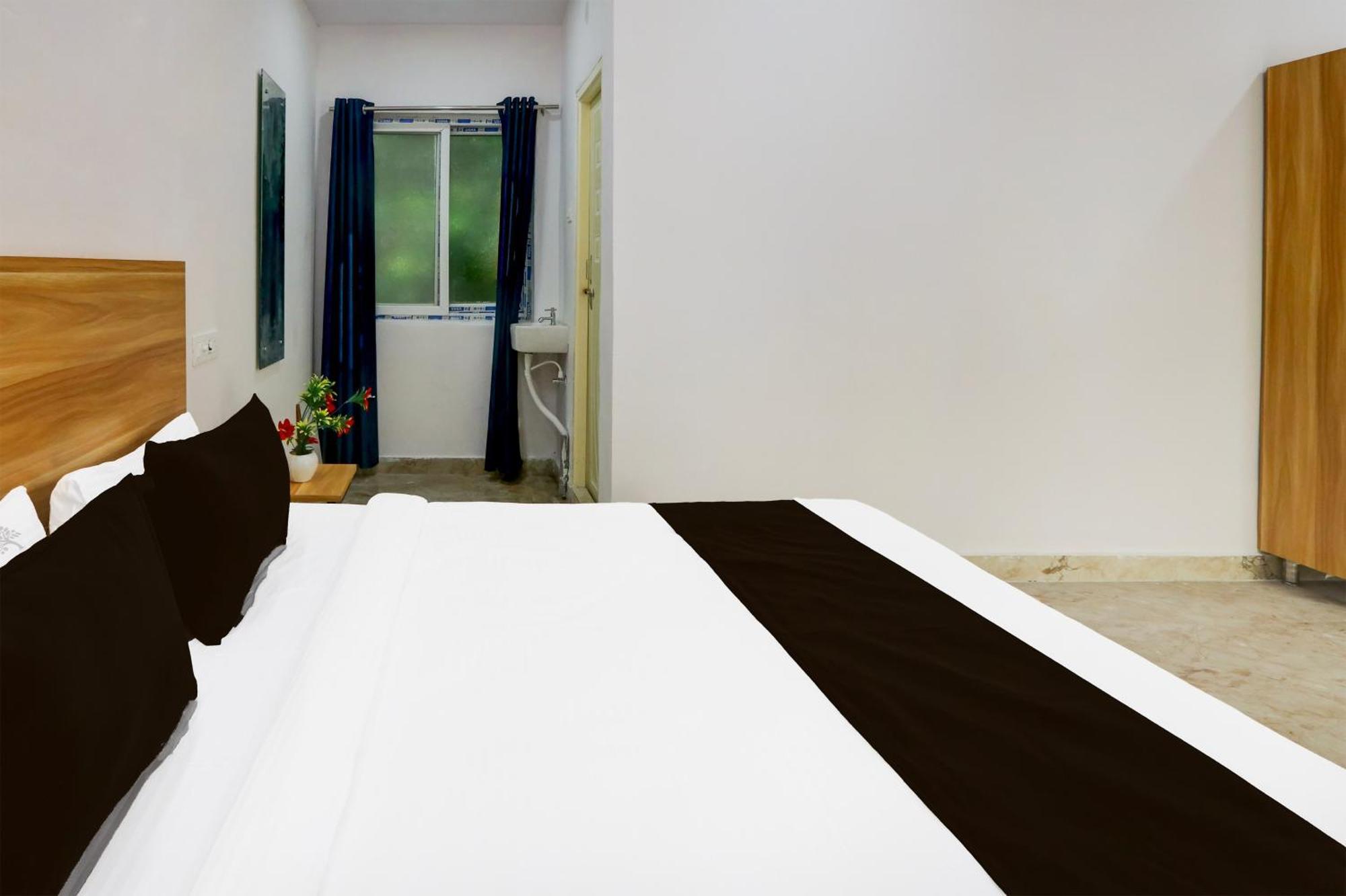 Hotel O Living Tree In ไฮเดอราบัด ภายนอก รูปภาพ