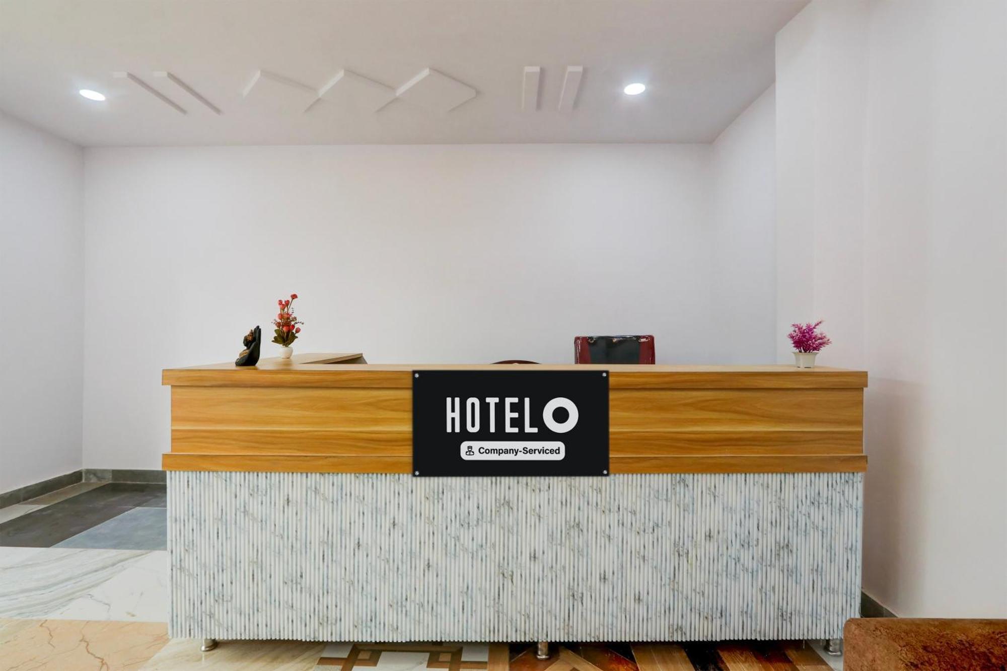 Hotel O Living Tree In ไฮเดอราบัด ภายนอก รูปภาพ